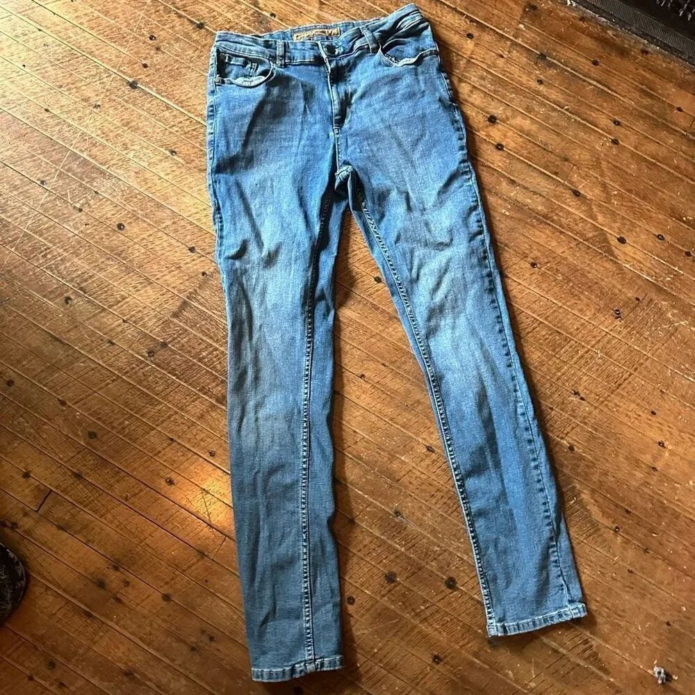 Joe’s jeans luxe distressed kids 18 straight leg jeans